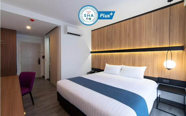 Gate43 Airport Hotel