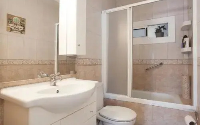 Bright Apartment Close To Congress Center & Port