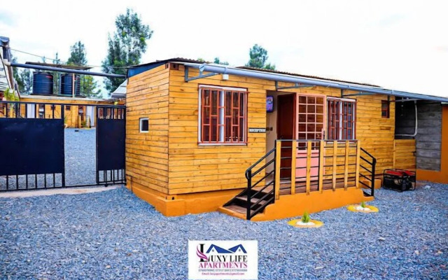 Lux Suites Luxylife Studios Kenol