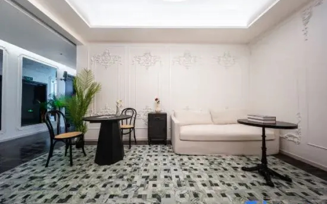 Aigeya Homestay (Chongqing Yuanyang Subway Station Branch)