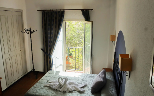 Hostal Puente Del Rey