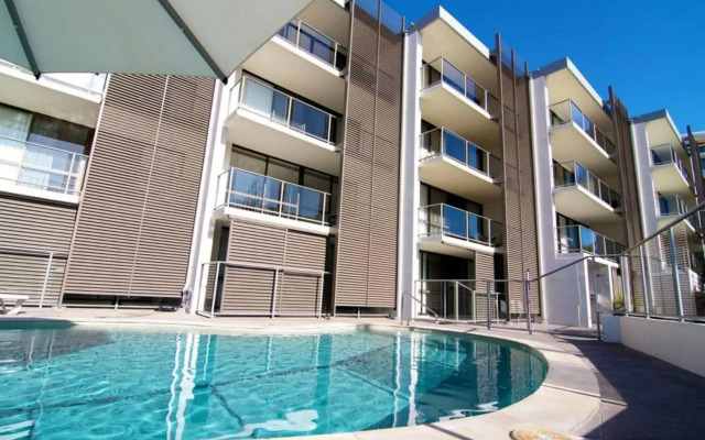 Merrima Court Holidays