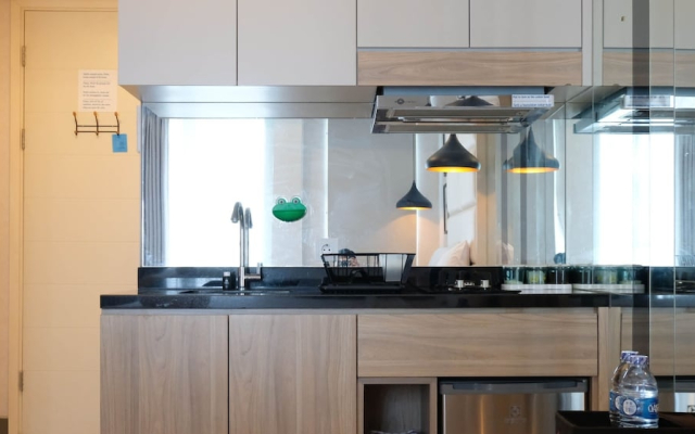 Cozy Livng Studio Connected With Mall At Supermall Mansion Apartment