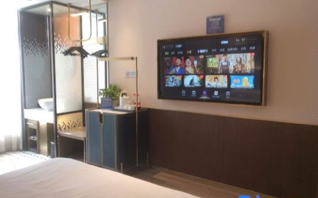Huale Song Hotel (Xidan Financial Street)