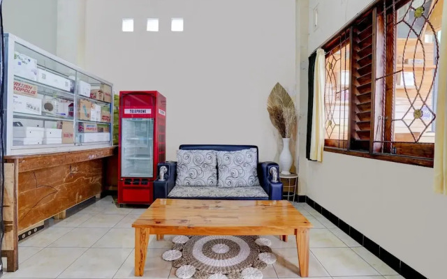 OYO II3676 Wisma Al-fahmi Syariah