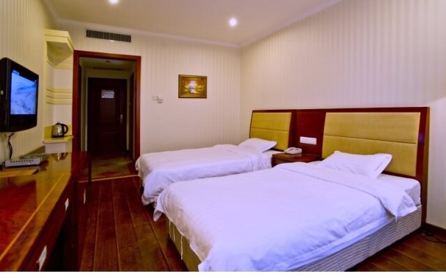 Omake Holiday Hotel