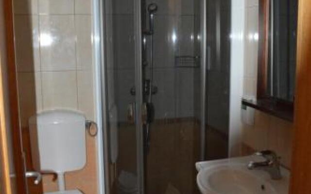 Hotel Lukov Dom