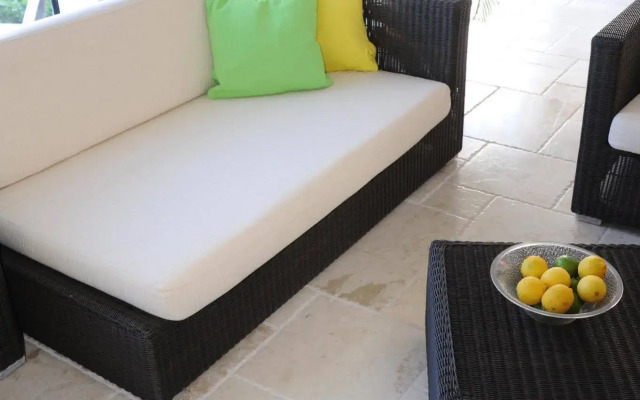 Anacaona Boutique