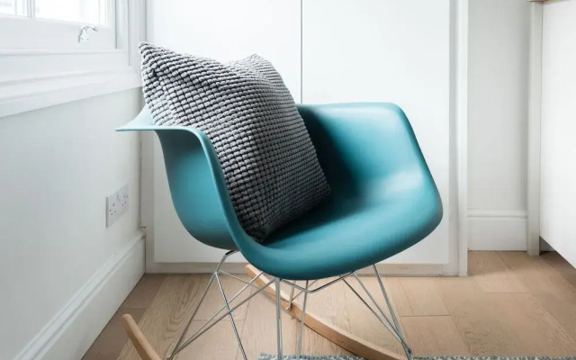 The Navy Court - Scandinavian Inspired 4Bdr Central Home