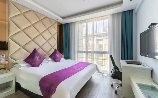 Rong Le Business Hotel