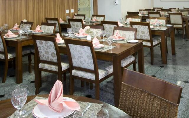 Bristol Golden Plaza Hotel