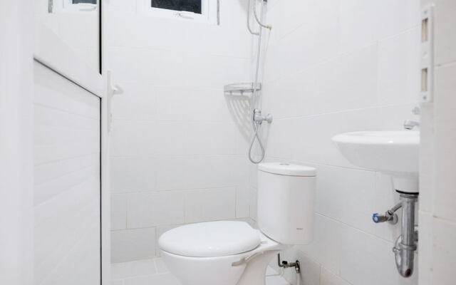RedDoorz Plus near Deli Park Mall Medan