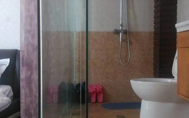 Dali Shuanglang Yinyu Jinxiangyuan Erhai Seaview Hotel