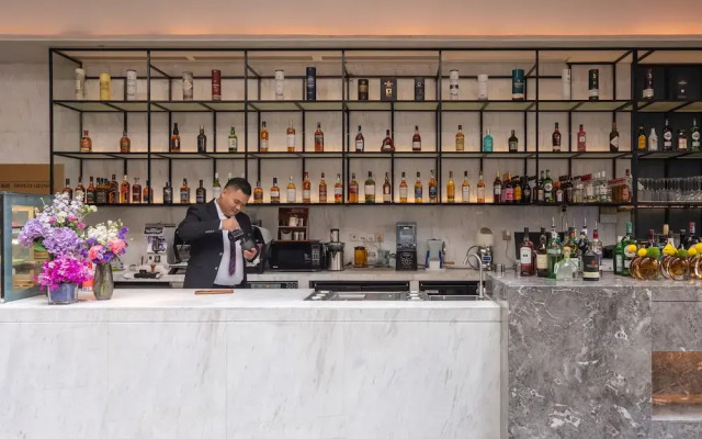 Imperial Traders Elong Hotel