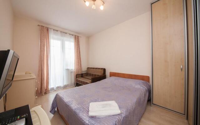 Apartment on 78 Dobrovol'cheskoy Brigady 19