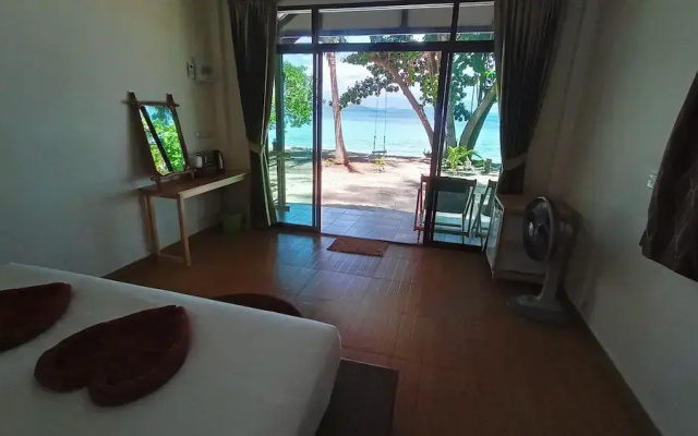 Kradan Beach Resort