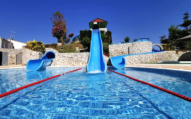 Aparthotel Acualandia