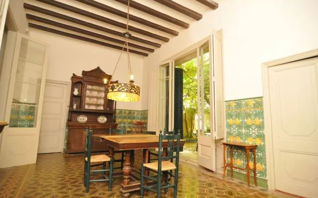 HomeHolidaysRentals Historic House - Costa Barcelona