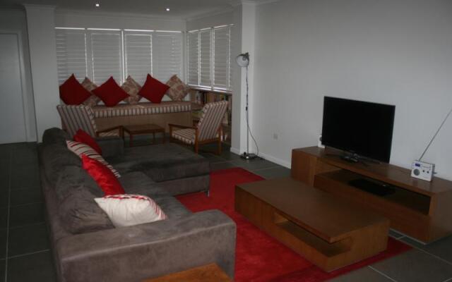 Kingsrow Holiday Apartments