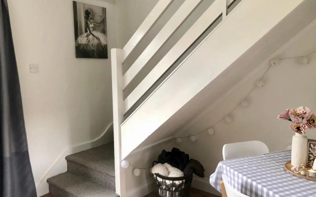 Charming, Modern Masonette in Heart of Fermoy River Town