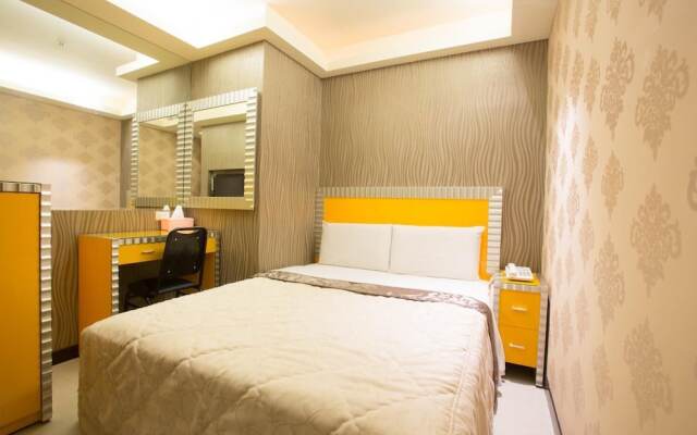 Happy hotel