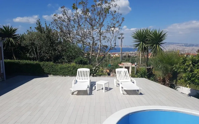 BB La Mariposa De La Reina