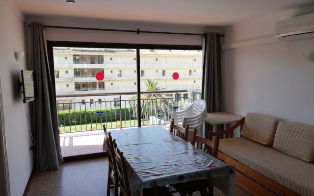 Payet Apartments 2-4 Personas