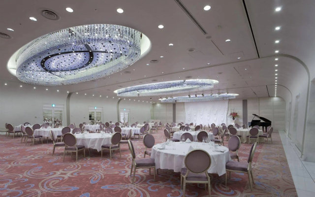 Elsereine Osaka