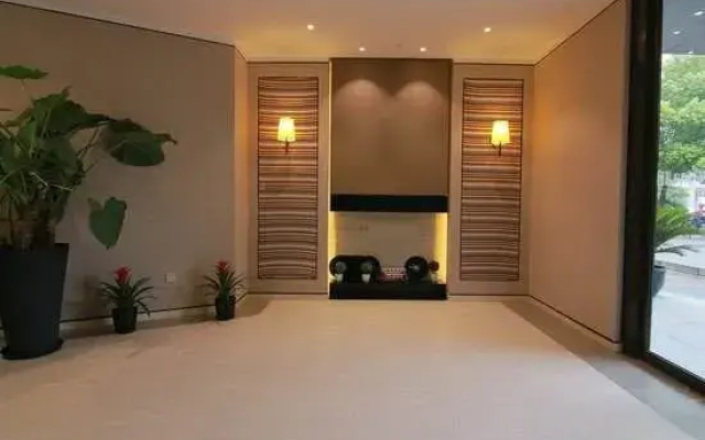 Homeinn Plus Hotel (Weihai Railway Station Hanlefang Pedestrian Street)