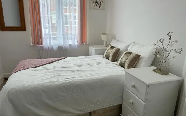 Cosy 3-bed Apartment in Hythe High Street