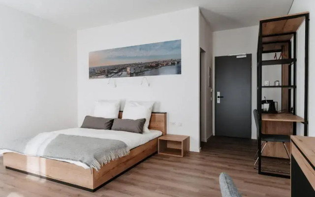 Step Inn The Fair Hotel