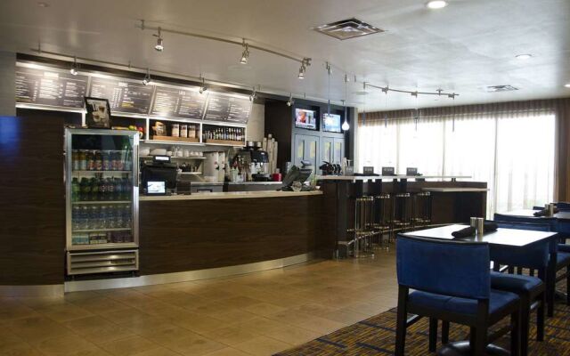 Courtyard Waterbury Downtown