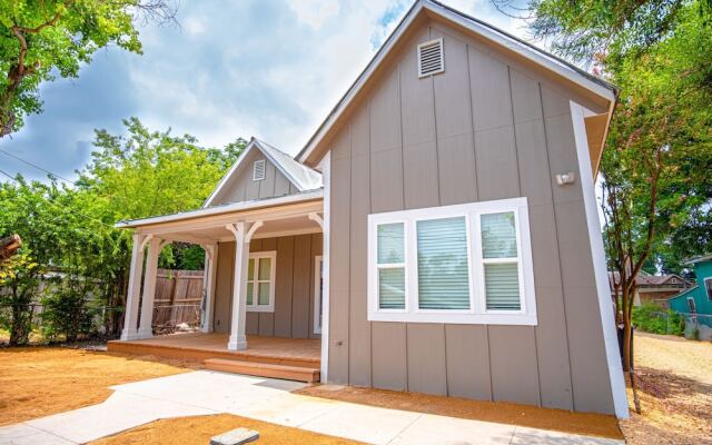 Brand New Remodeled 3br/2.5ba House Near Downtown