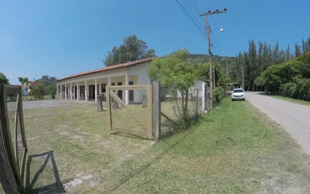 Suítes Casa Amarela da Ferrugem