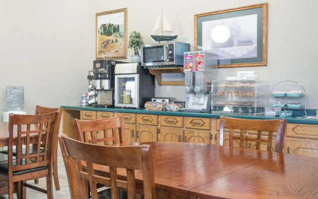 Knights Inn Litchfield