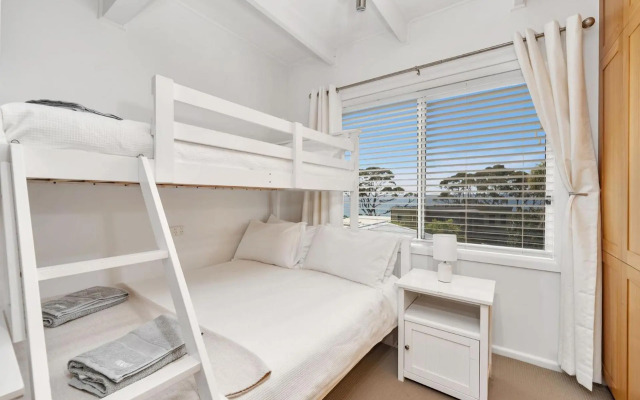 Mara at Hyams 4pm Check Out Sundays