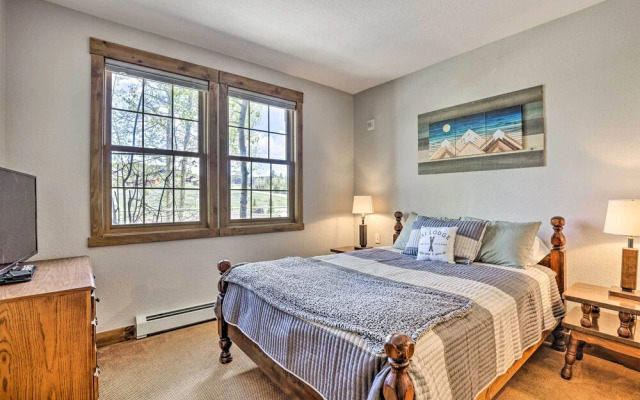 Idyllic Condo w/ Grill < 1 Mi to Granby Ranch