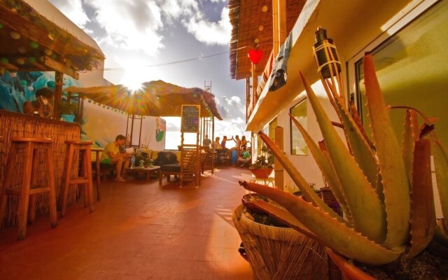 La Ventana Azul - Surf & Beach House Hostel