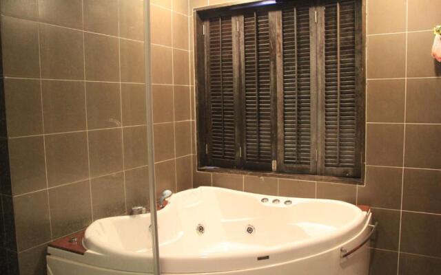 Marose Gold Coast Morib