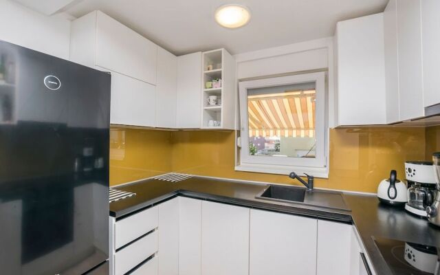 Apartment Beautiful garden