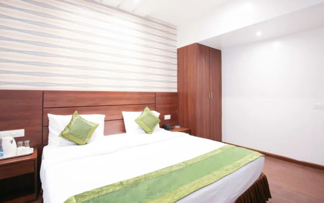 Collection O 15614 Hotel Olive Somwar Peth