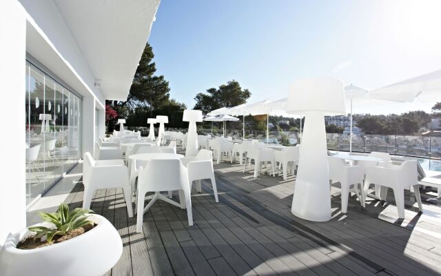 Grupotel Ibiza Beach Resort - Adults Only