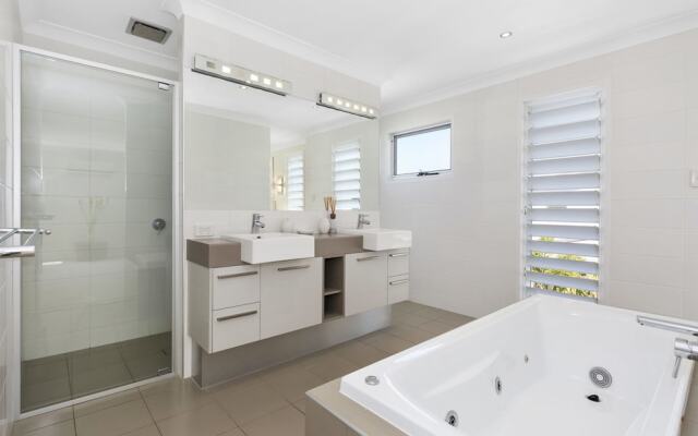 Kingscliff Beach Holiday House @ Salt Village