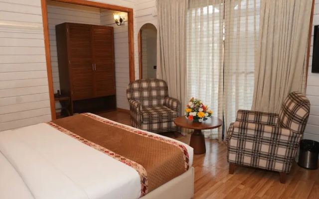 Foxoso Aaristo Baga Beach Resort