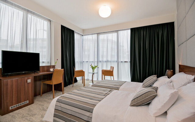 Priska Med Luxury Rooms