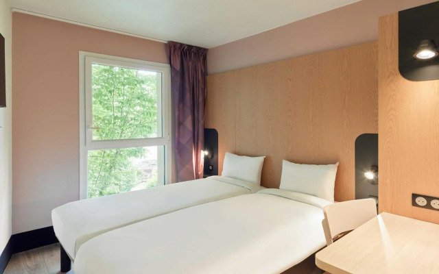 Pullman Zamzam Madina