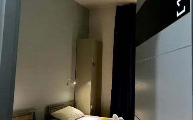 Queen Hostel