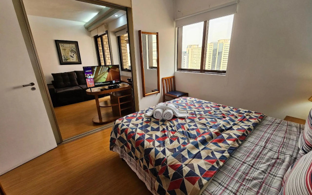 Flat Qi Ibirapuera com Sacada Uh-2307