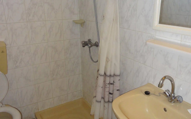 Michalis Studios & Apartments