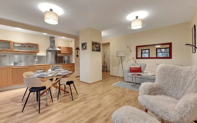See Smile by Grand Apartments
